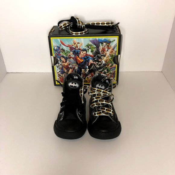 DC Comics Batman Converse Size 4 Baby/Toddler - Picture 7 of 8